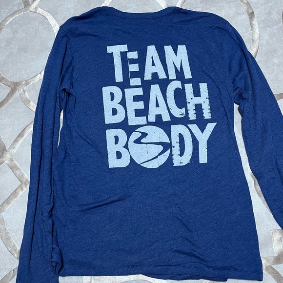 Beachbody long sleeved top - Picture 2 of 2